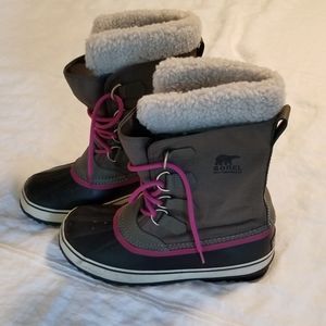 Sorel Women's Winter Carnival Boots Size 9